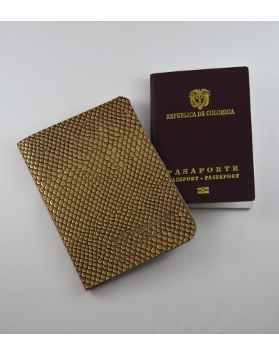 Portapasaporte Dorado escamas