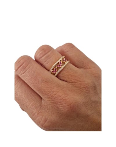 Anillo Corazón con circones rojos en Baño Dorado
