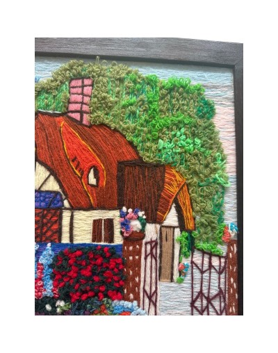 Cuadro bordado a mano Casa de las FLores