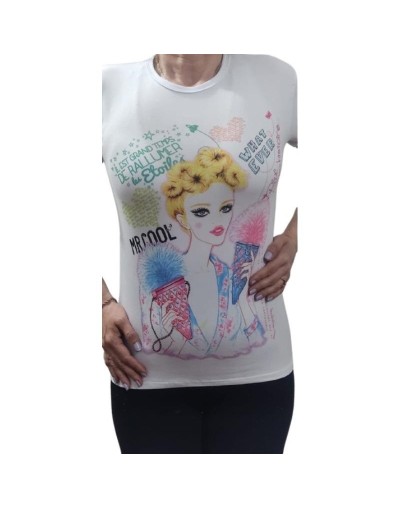 Camiseta  personalizada en piel de durazno imagen chica rubia