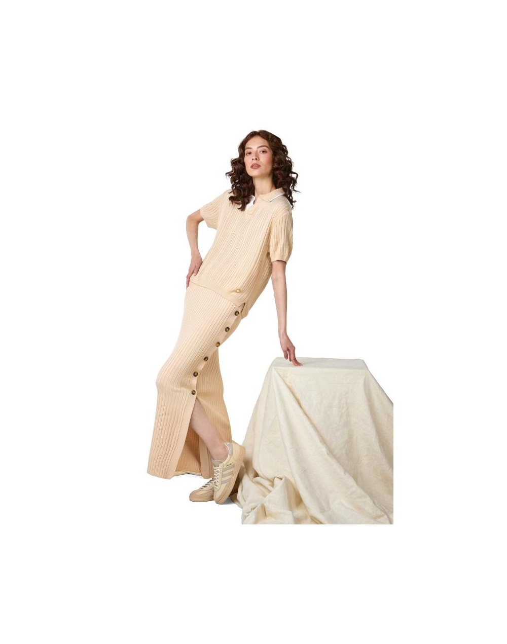 MMF875M09 Falda Caroline Color Beige Talla SM y ML