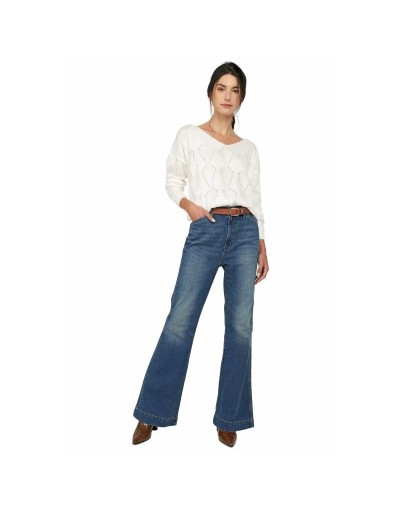 CMC560U08 Buzo Calado Hojas Cuello V Color Marfil Talla Unica