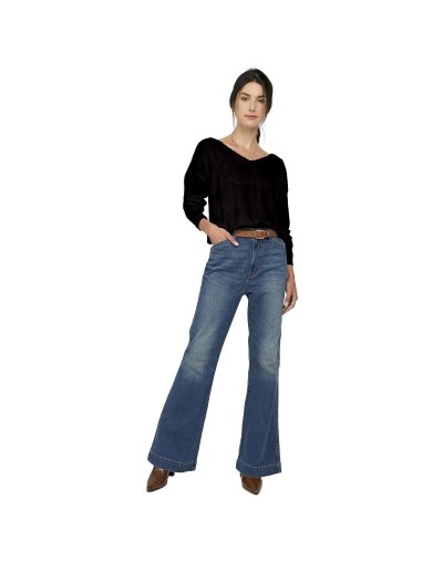 CMC560U01 Buzo Calado Hojas Cuello V Color Negro Talla Unica