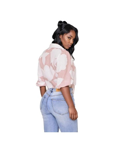 SMA818S09 Camisa Crop Floral Manga 3/4 Con Botones Color Taupe Talla S M L