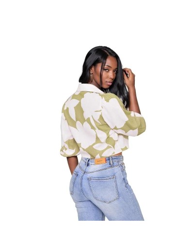 SMA818S15 Camisa Crop Floral Manga 3/4 Con Botones Color Verde Oliva Talla S M L