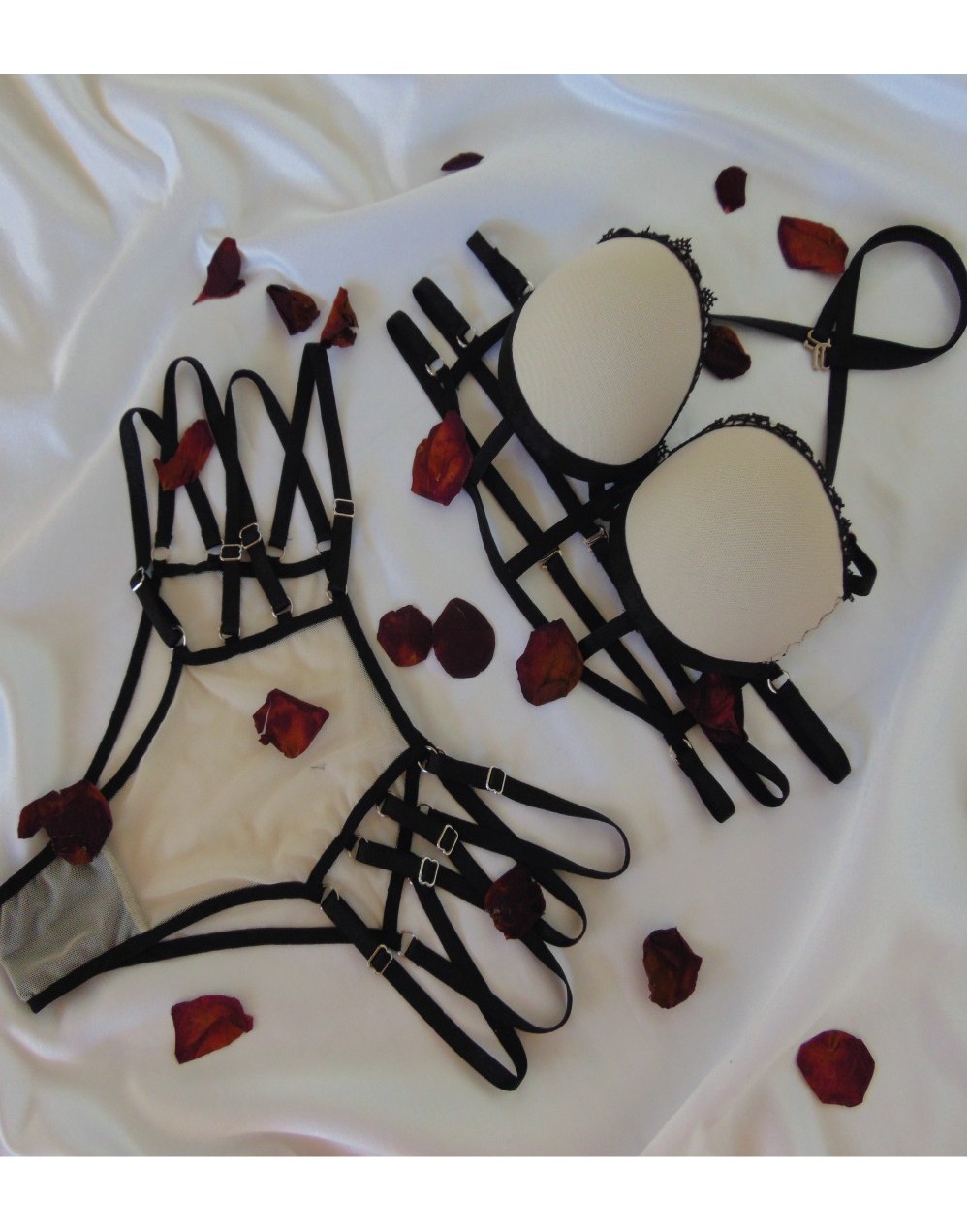 Set Nude Love