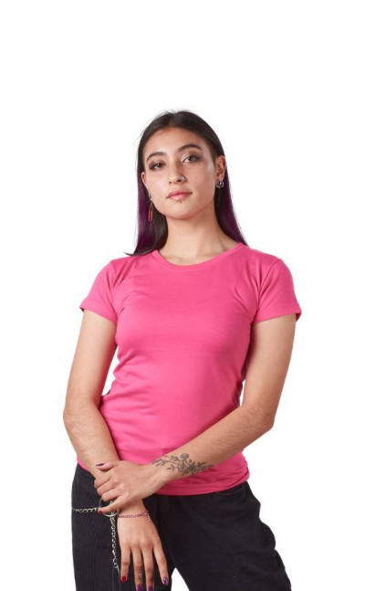 Camiseta cuello sencillo femenina en polialgodon