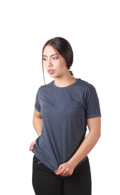 Camiseta femenina cuello sencillo en algodon licrado