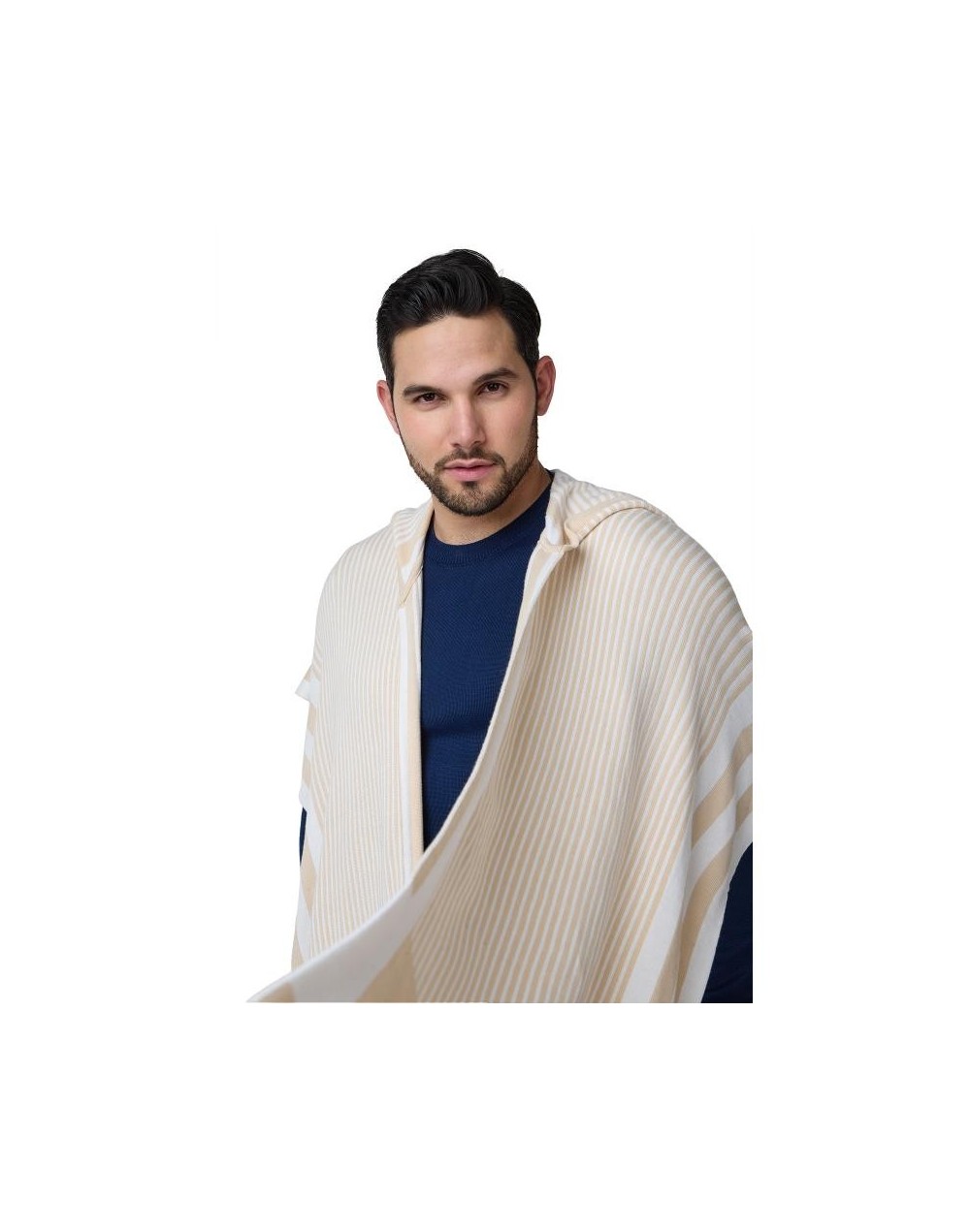 OMA873U09 Ruana Taylor Color Beige Marfil Talla Unica