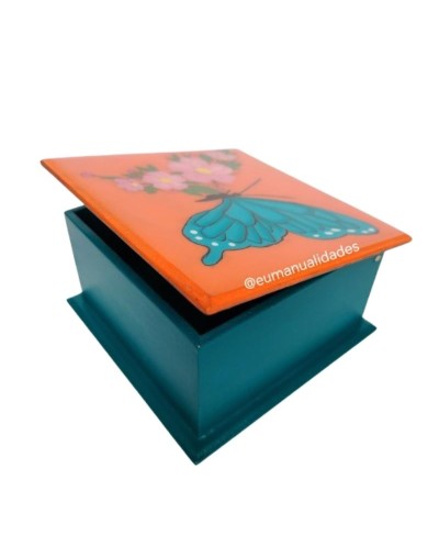 Caja mariposa kiut