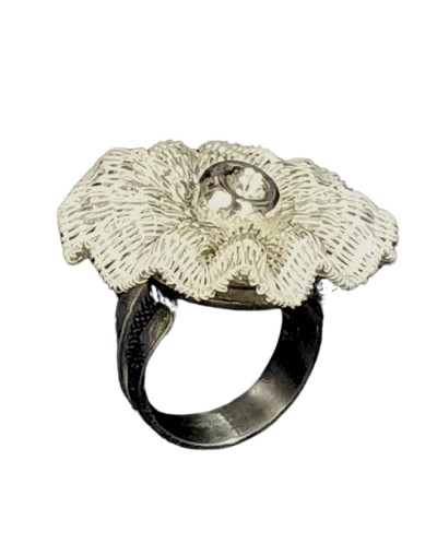 Anillo La Cosecha con flores tejidas en plata | Ilú