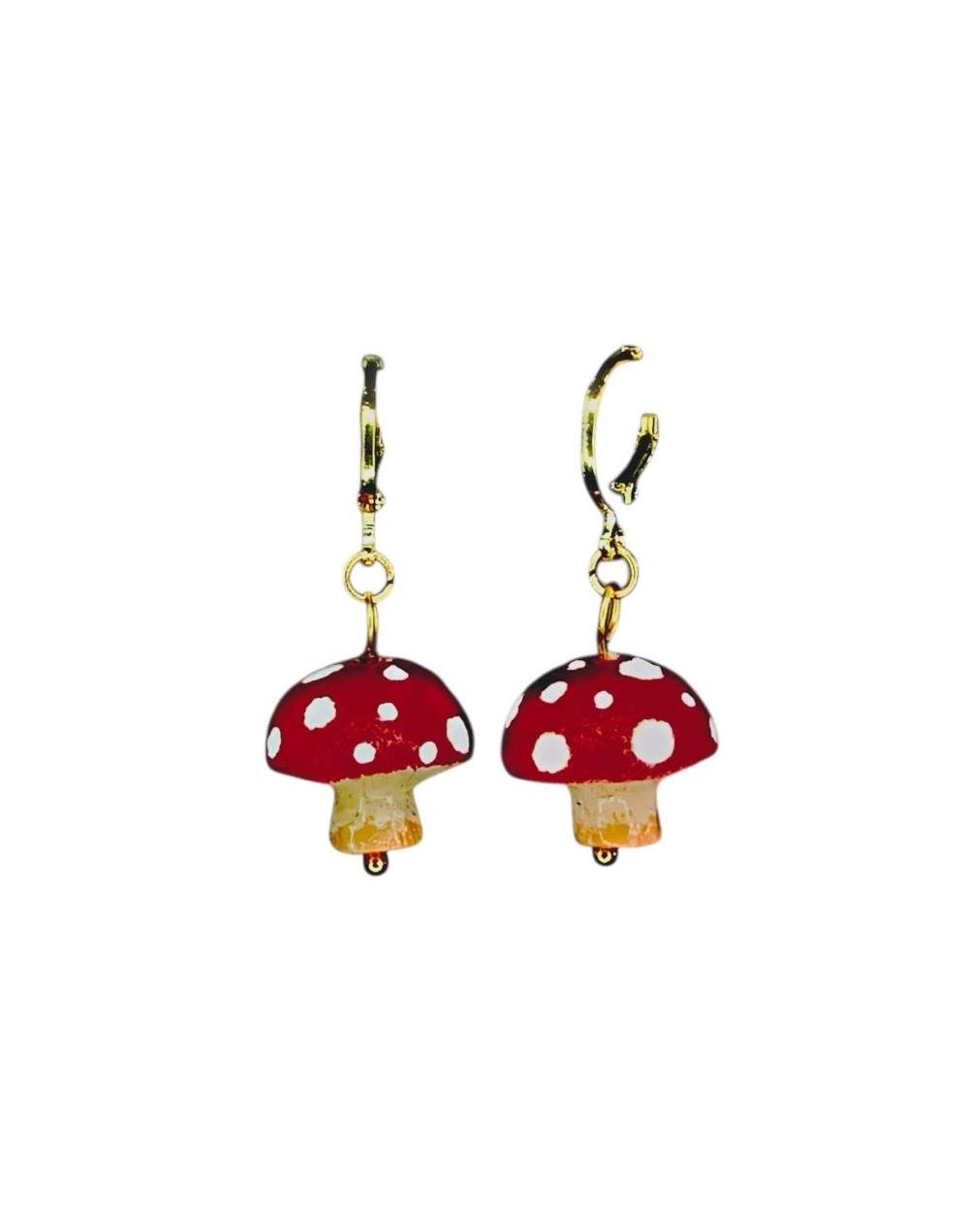 Aretes en forma de hongos de color rojo