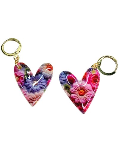 Aretes de corazón con estampado de flores