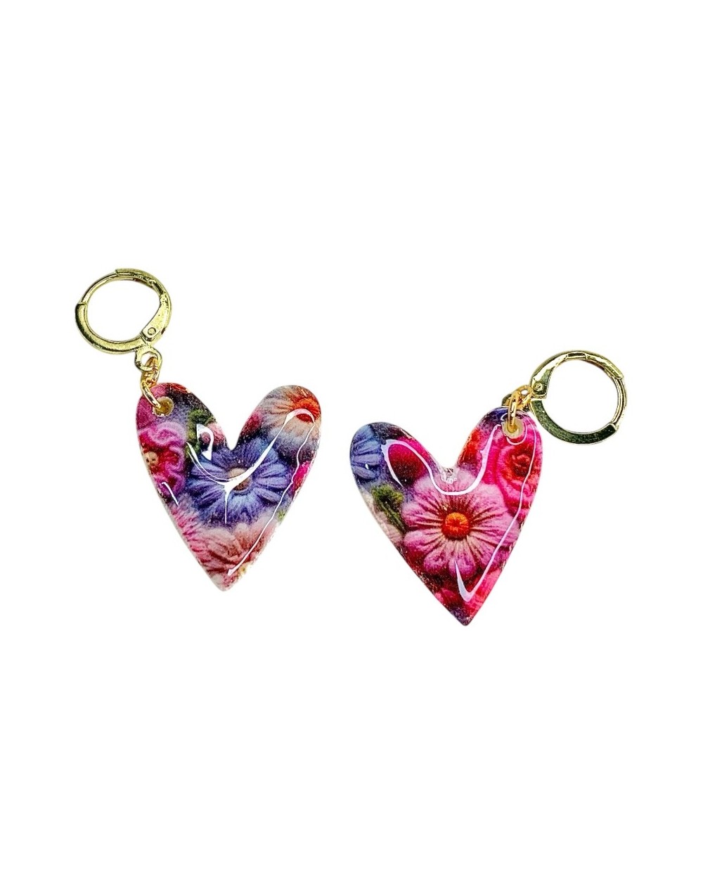 Aretes de corazón con estampado de flores