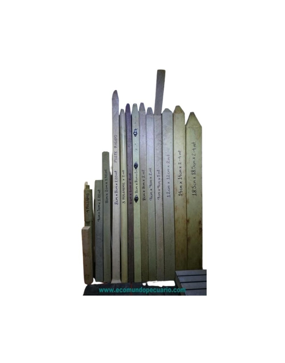 Postes plásticos ecológicos 8 cm x 8 cm x 2.10 mt unidad- para delimitar Ecomundo Pecuario