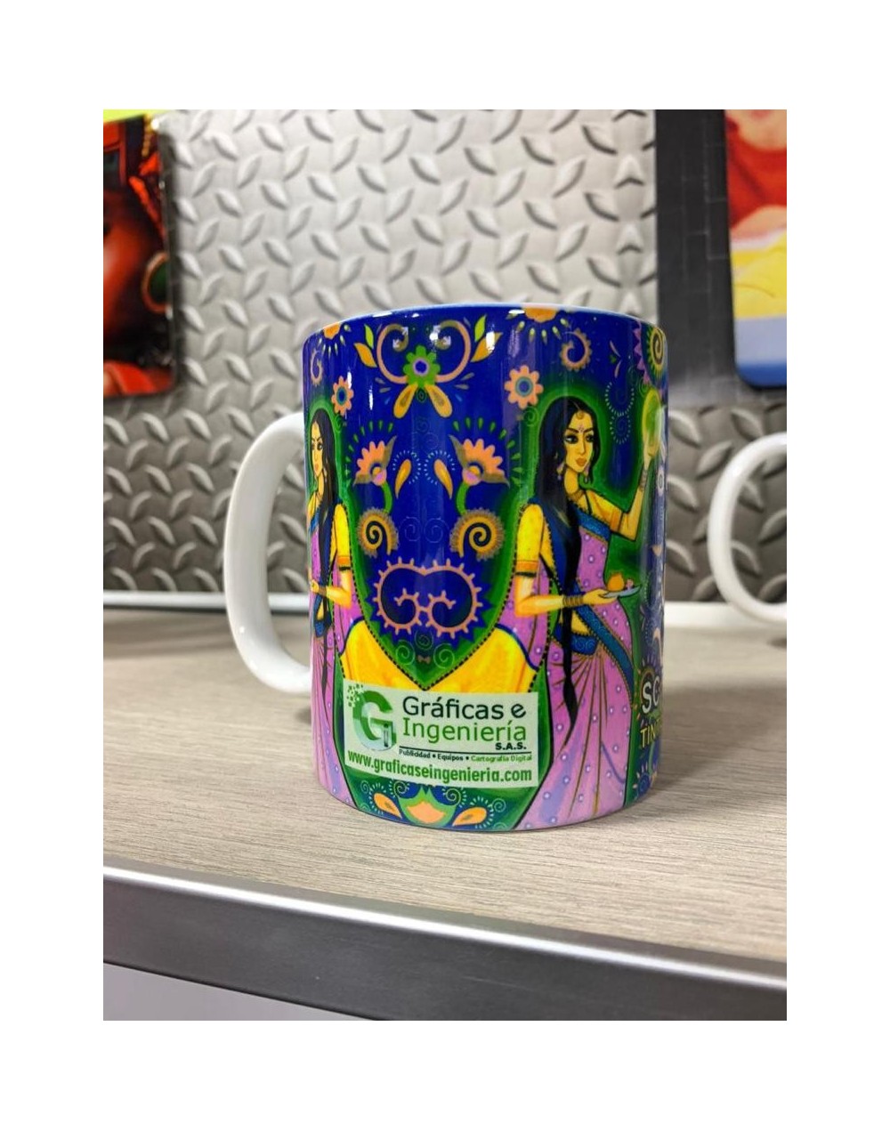 Mugs neón full color