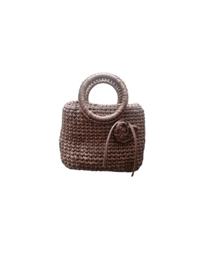  Bolso Sofía – Elegancia tejida a mano