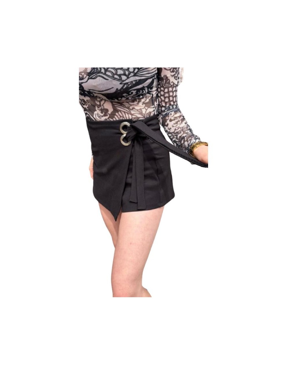 FALDA SHORT RESUELTA