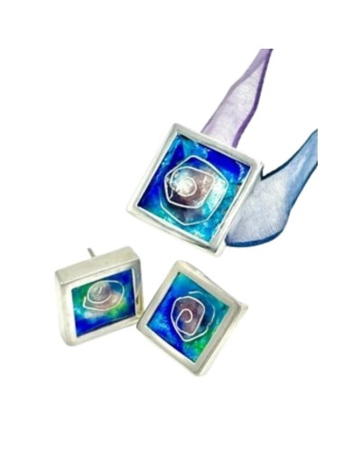 Juego: dije y aretes   Rosas efímeras
